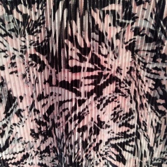 Connected Apparel Asymmetrical Tiered Dress Black Pink 8 - Picture 9 of 9